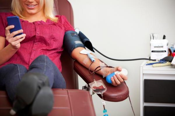 Menstruasyon sırasında kan bağışı yapmanın mümkün olup olmadığını öğreniriz